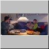 270101hosthora06r.jpg
